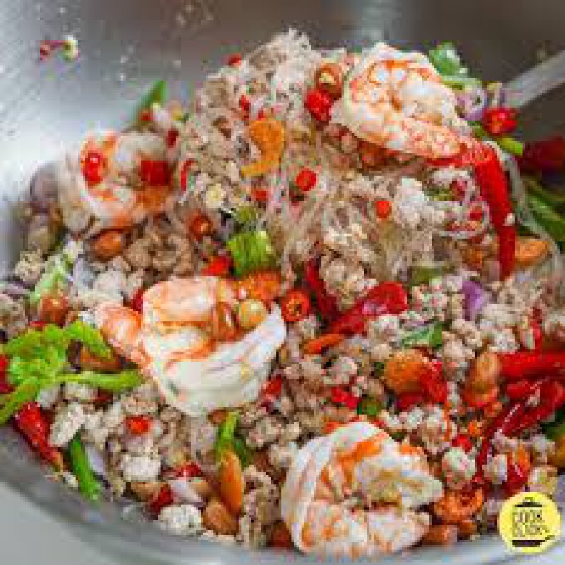 ยำวุ้นเส้นโบราณ